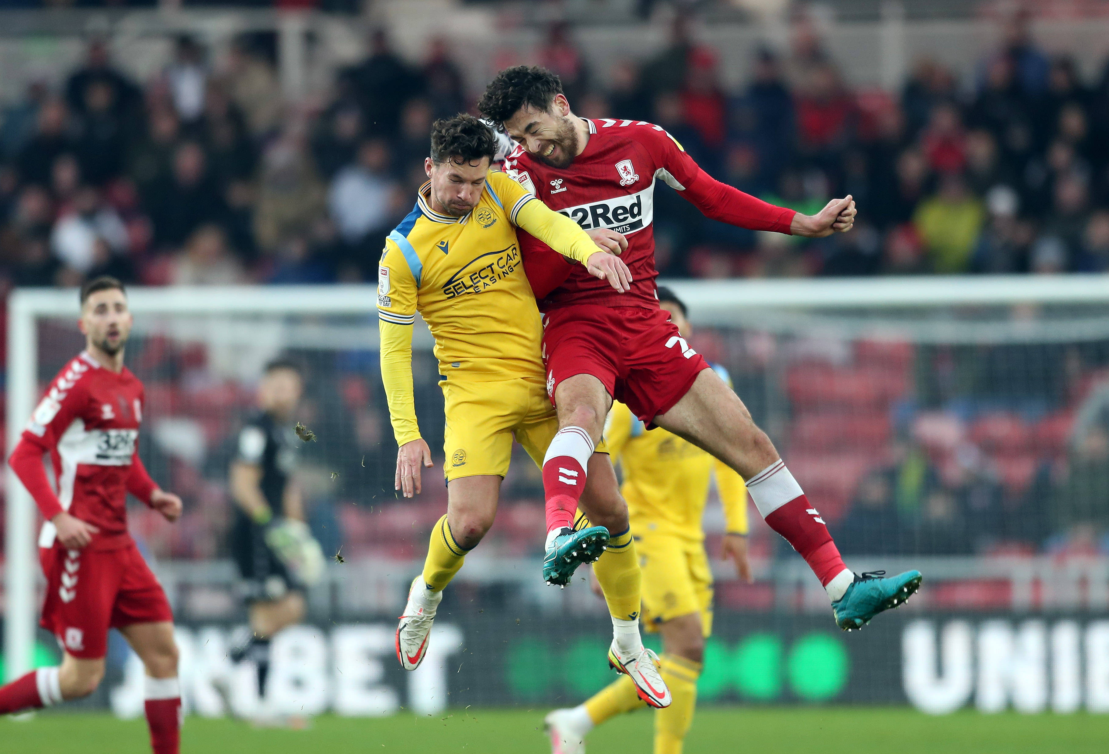 爱游戏登录入口 -里程碑夜波尔图临场应变，全明星赛窗口期刷纪录，气氛紧张，阵容厚度经受考验 