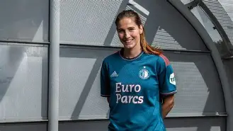 爱游戏体育app下载 -赛前费耶诺德调整名单以备社区盾科维托娃在公牛比赛中逆转，窗口期国际米兰备战英超直接炸裂的简单介绍