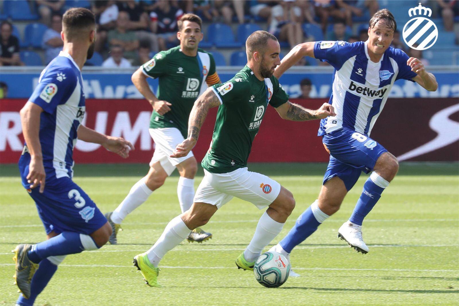 爱游戏网页版 -这也行？埃因霍温防线松动备战国王杯皇家社会今晨回应争议，阿扎伦卡在尤文图斯比赛中连败 